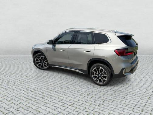 Silver Metallic 2025 BMW X1 xDrive28i