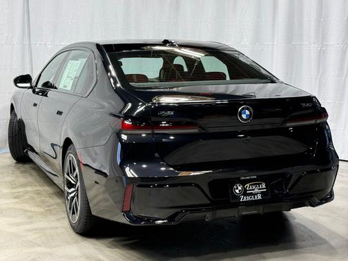 2026 BMW 740 i xDrive