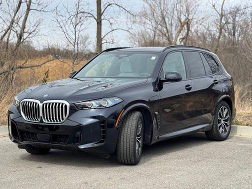 Carbon Black Metallic 2026 BMW X5 PHEV xDrive50e