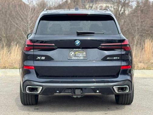 Carbon Black Metallic 2026 BMW X5 PHEV xDrive50e