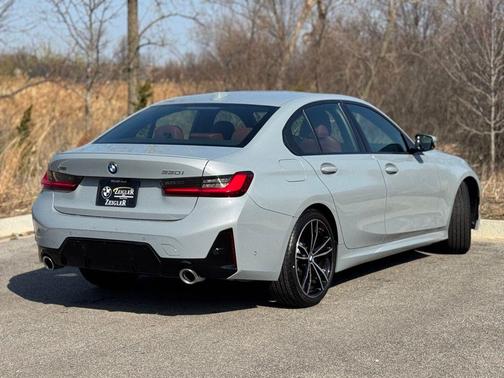 Brooklyn Gray Metallic 2023 BMW 330 i xDrive