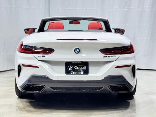 2026 BMW M850 i xDrive