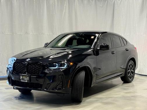 2023 BMW X4 xDrive30i