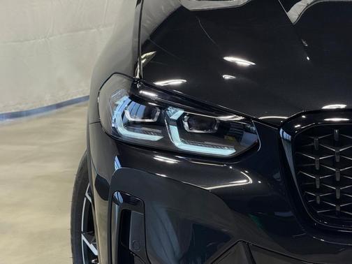 2023 BMW X4 xDrive30i