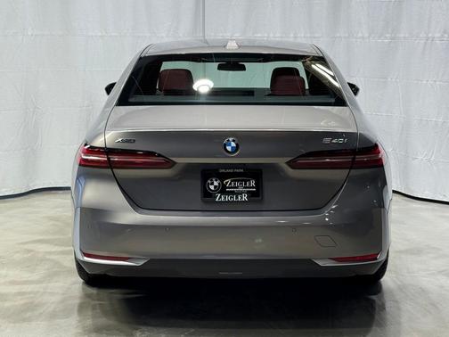 2024 BMW 540 i xDrive