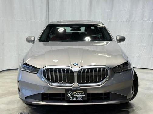 2024 BMW 540 i xDrive