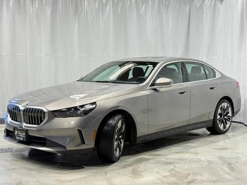 2024 BMW 540 i xDrive