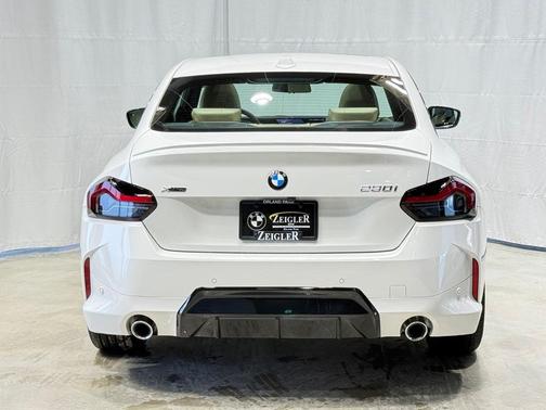 2026 BMW 230 i xDrive