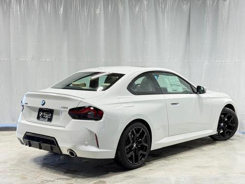 2026 BMW 230 i xDrive