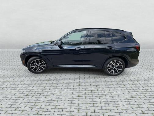 Carbon Black Metallic 2024 BMW X3 xDrive30i