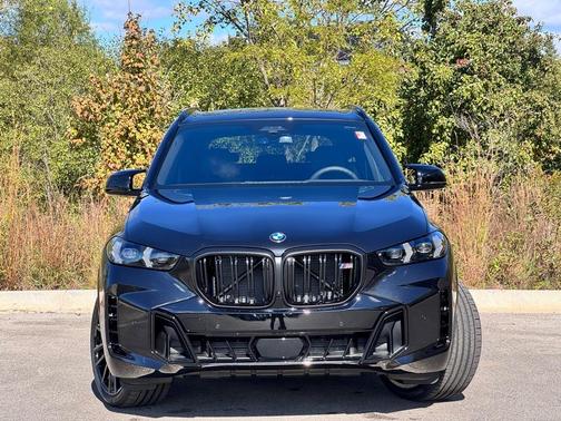 2026 BMW X5 M60i