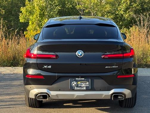 2024 BMW X4 xDrive30i