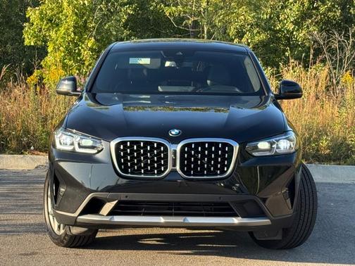 2024 BMW X4 xDrive30i