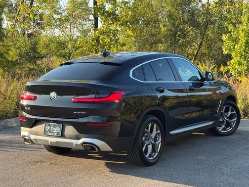 2024 BMW X4 xDrive30i