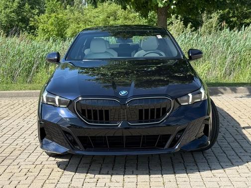 2026 BMW 550e xDrive