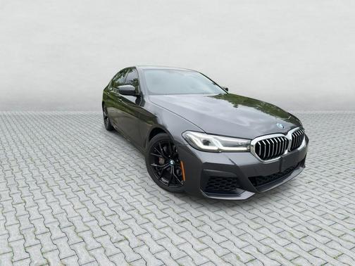 Dark Graphite Metallic 2023 BMW 540 i xDrive