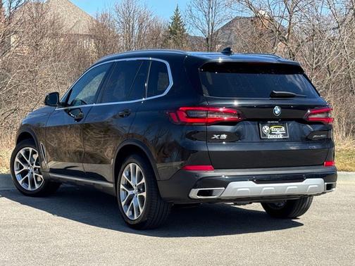 Black Sapphire Metallic 2022 BMW X5 xDrive40i