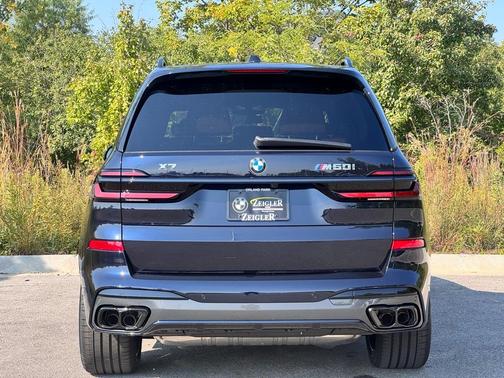 2026 BMW X7 M60i