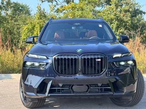 2026 BMW X7 M60i