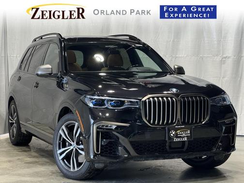 2022 BMW X7 M50i
