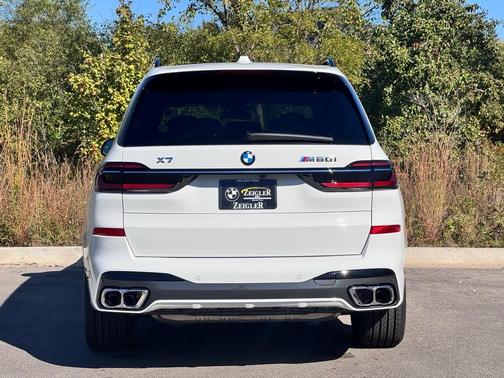 2026 BMW X7 M60i