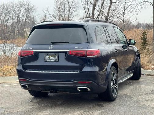 2022 Mercedes-Benz GLS 450 4MATIC