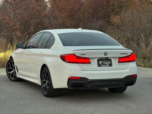 2023 BMW M550 i xDrive