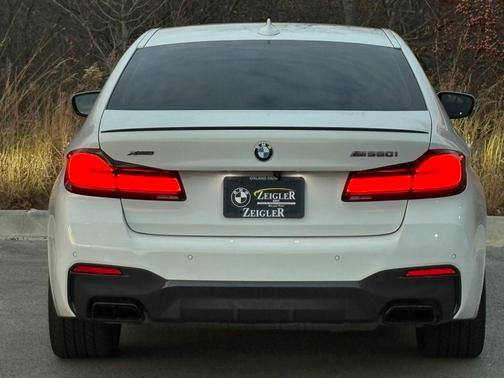 2023 BMW M550 i xDrive