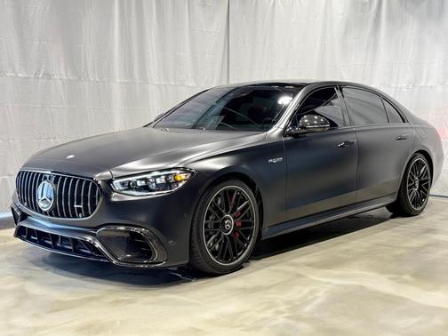 2024 Mercedes-Benz AMG S 63 E Base