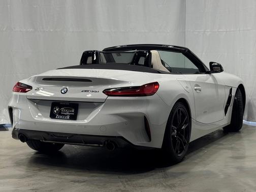 2026 BMW Z4 sDrive30i