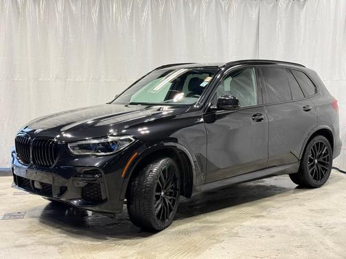 2022 BMW X5 M50i