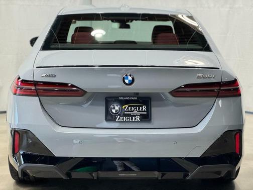 2026 BMW 530 i xDrive