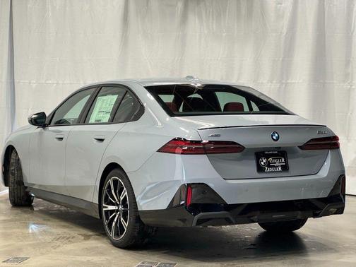 2026 BMW 530 i xDrive