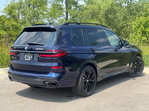 2026 BMW X7 M60i
