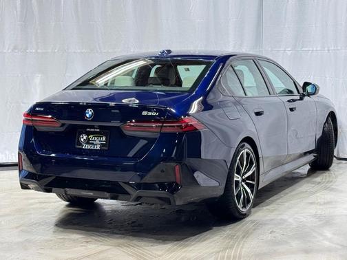 2026 BMW 530 i xDrive