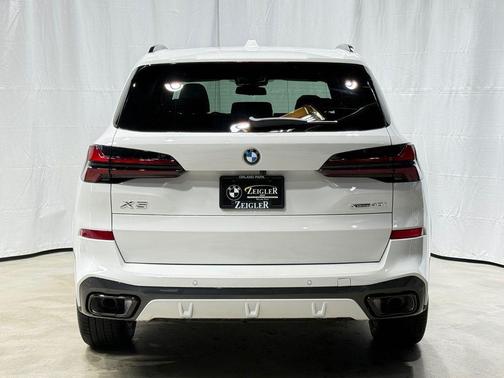 Alpine White 2026 BMW X5 xDrive40i
