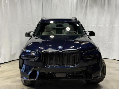 2026 BMW X7 M60i