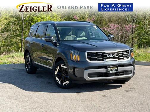 Ebony Black 2023 Kia Telluride S