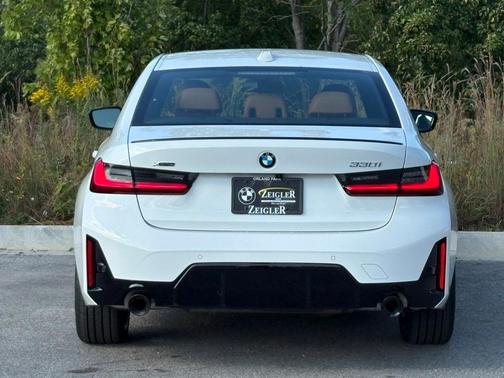 2025 BMW 330 i xDrive