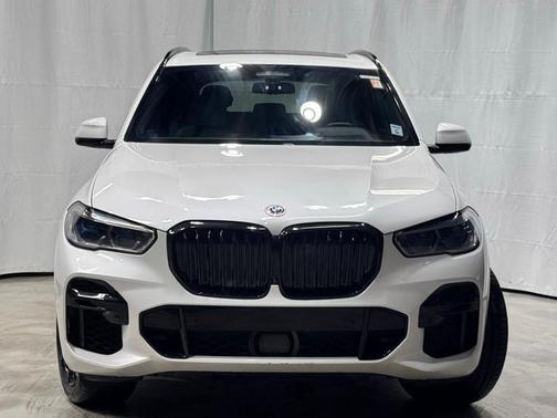 2023 BMW X5 M50i