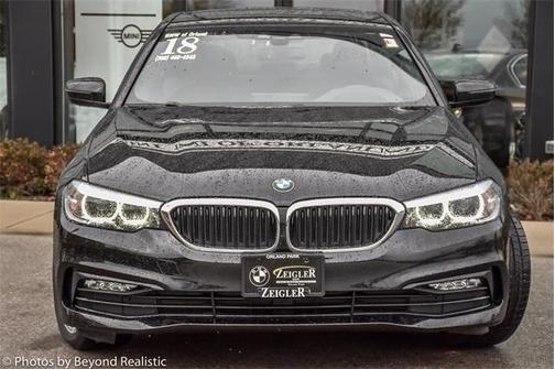 Photo 2 of 26 of 2018 BMW 530 i xDrive