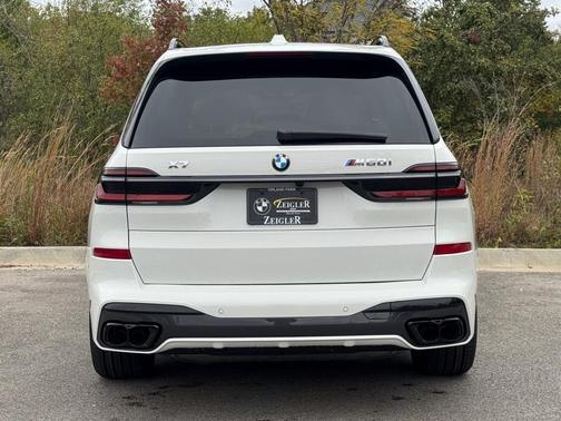 2026 BMW X7 M60i