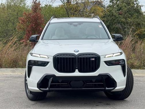 2026 BMW X7 M60i