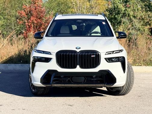 2026 BMW X7 M60i