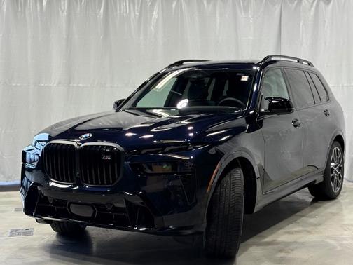 2025 BMW X7 M60i