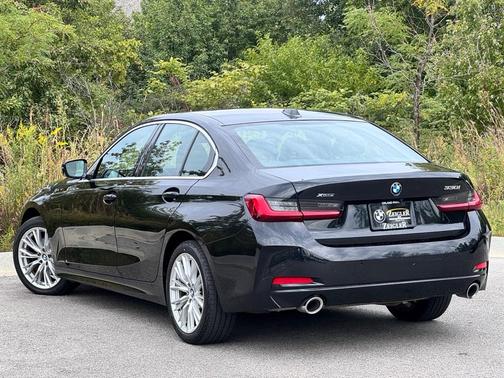 2024 BMW 330 i xDrive