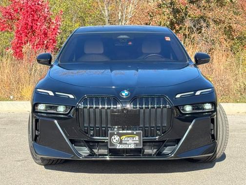 2023 BMW 760 760i xDrive