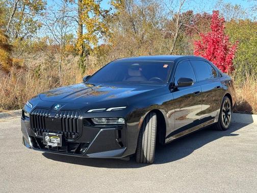 2023 BMW 760 760i xDrive