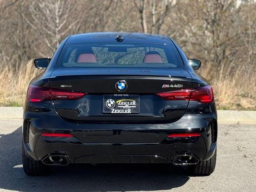 Black Sapphire Metallic 2026 BMW M440 i xDrive