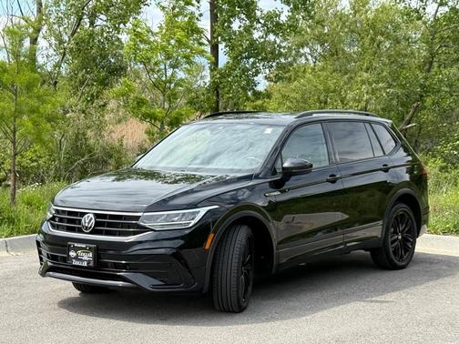 2022 Volkswagen Tiguan 2.0T SE R-Line Black